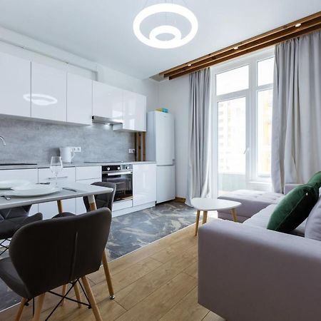 קייב Nyvky Like Home - Nyvky Park - Apt 45 מראה חיצוני תמונה